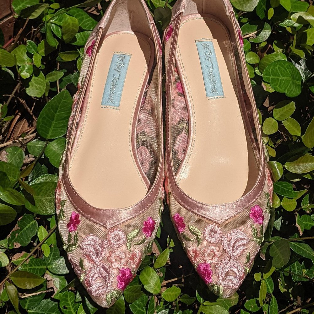 Betsey Johnson Leah Floral Ballet Flats / Size 6